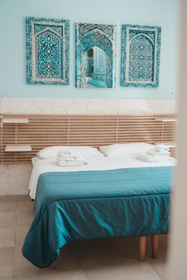 B&B Dimora Mariù Taranto Bagian luar foto