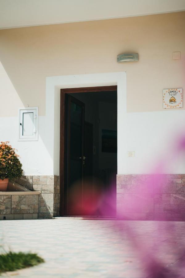 B&B Dimora Mariù Taranto Bagian luar foto