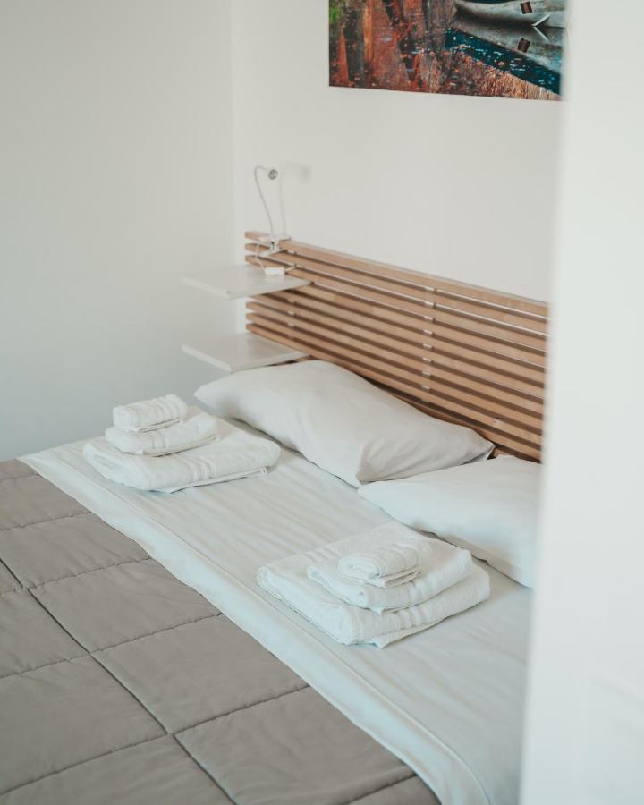 B&B Dimora Mariù Taranto Bagian luar foto
